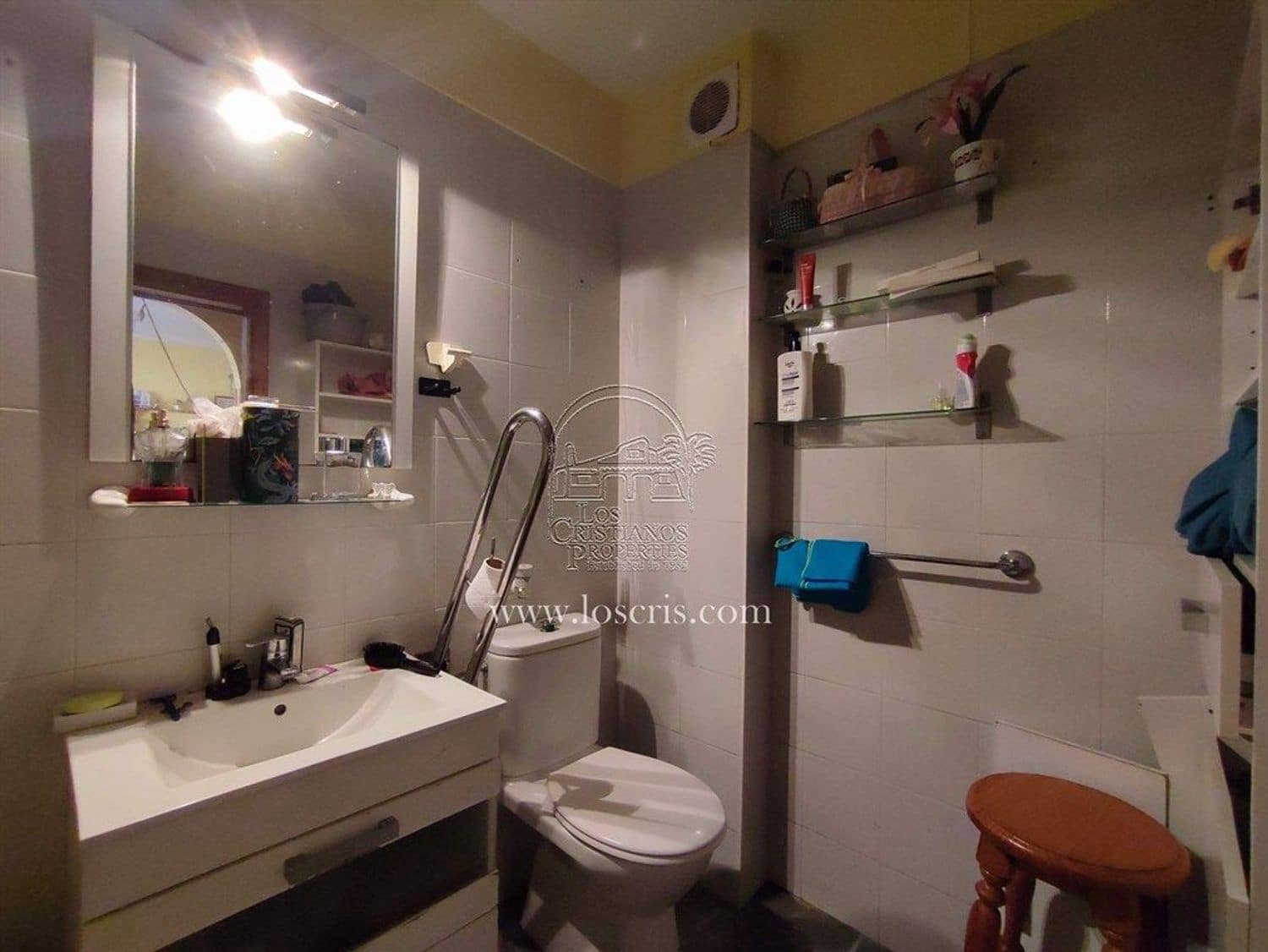 2 bedroom Apartment for sale in El Medano with garage - € 420,000 (Ref: 9935479)