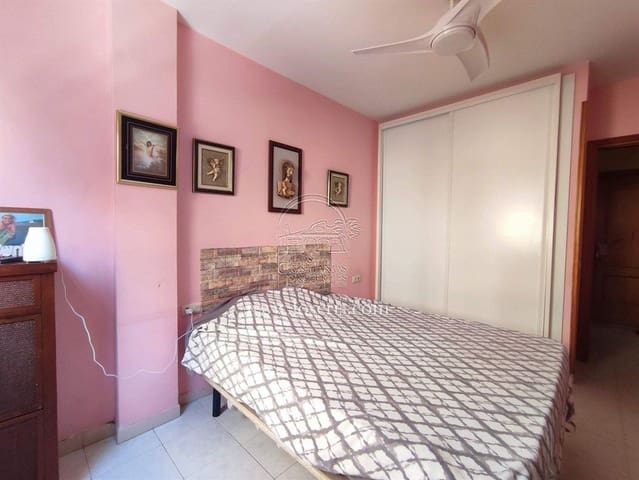 2 soveværelse Lejlighed til salg i El Medano, Granadilla de Abona med garage - € 420.000 (Ref: 9935479)