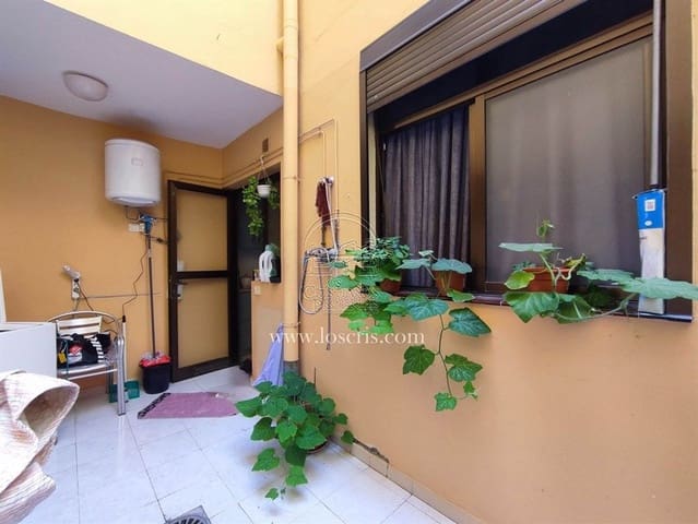 2 soveværelse Lejlighed til salg i El Medano, Granadilla de Abona med garage - € 420.000 (Ref: 9935479)