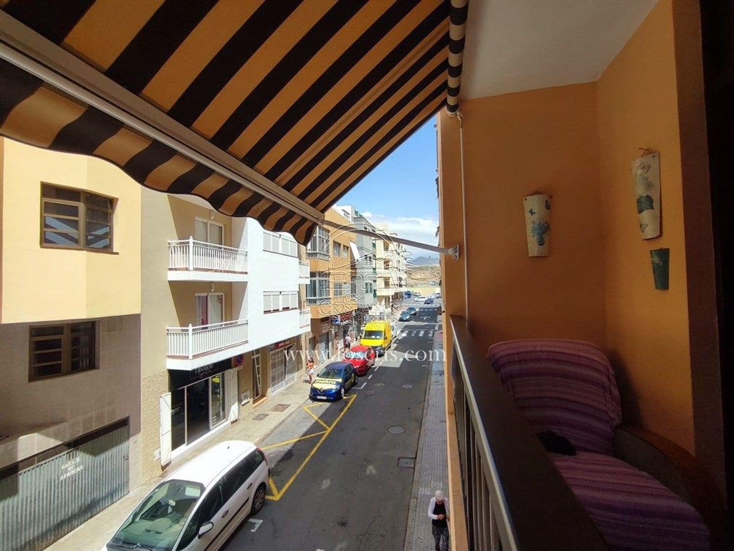 2 bedroom Apartment for sale in El Medano with garage - € 420,000 (Ref: 9935479)