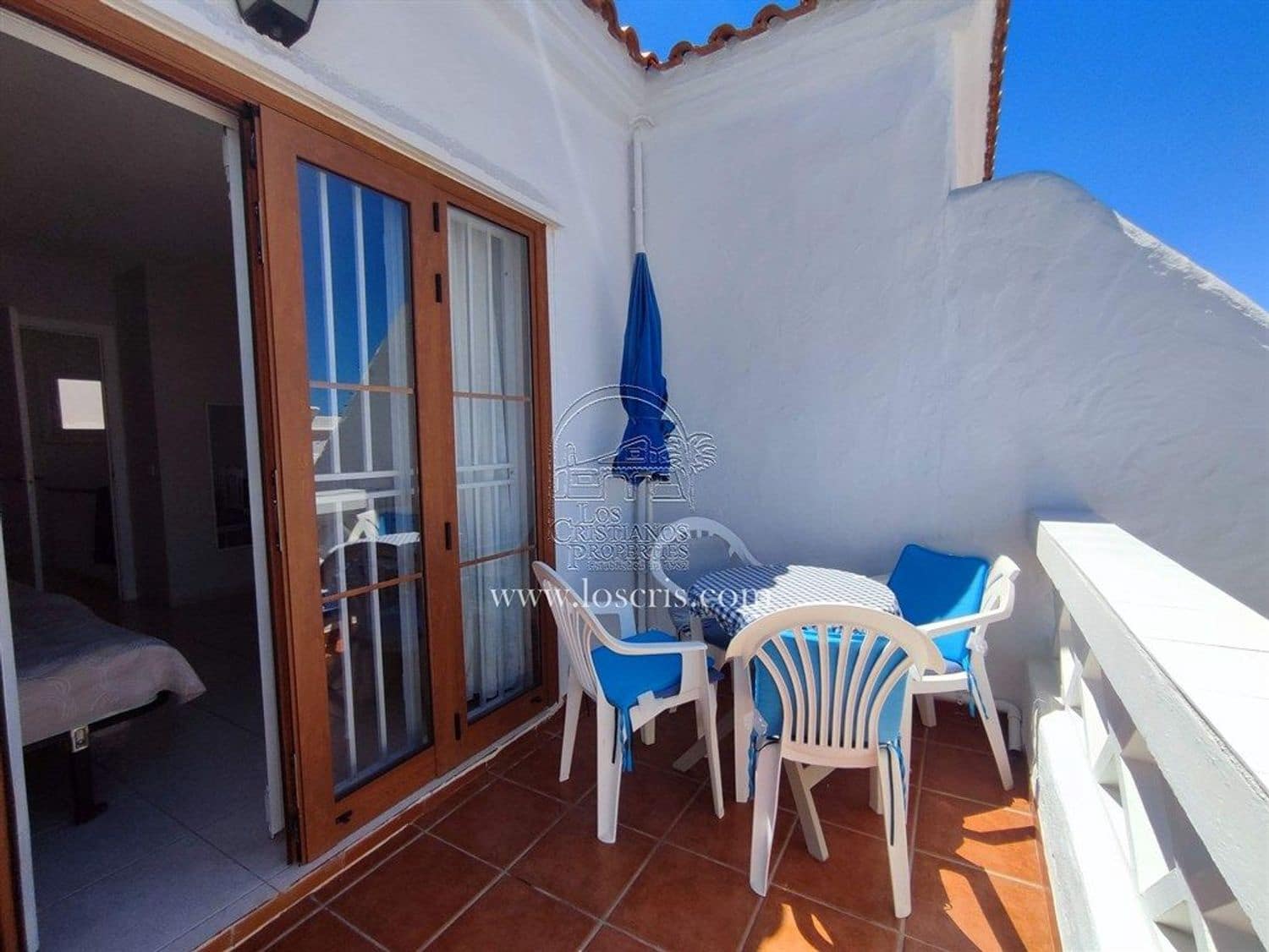 1 bedroom Apartment for sale in Los Cristianos with garage - € 289,000 (Ref: 9935480)