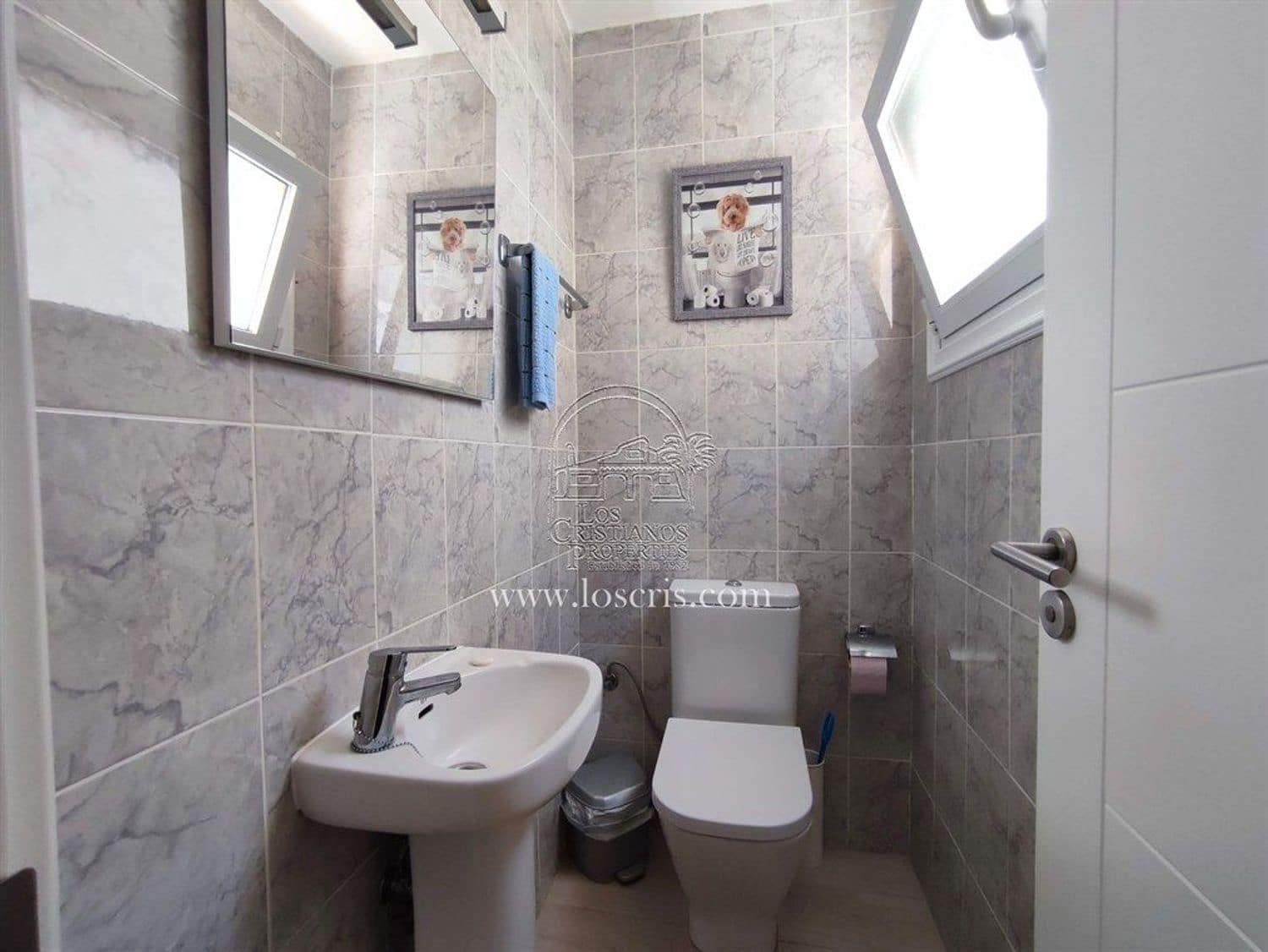 1 bedroom Apartment for sale in Los Cristianos with garage - € 289,000 (Ref: 9935480)