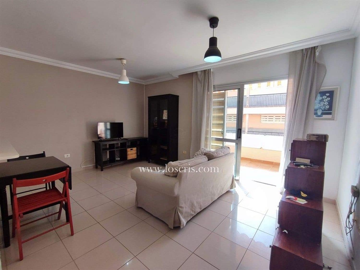 1 Zimmer Apartment zu verkaufen in Los Cristianos mit Pool Garage - 273.000 € (Ref: 9953681)