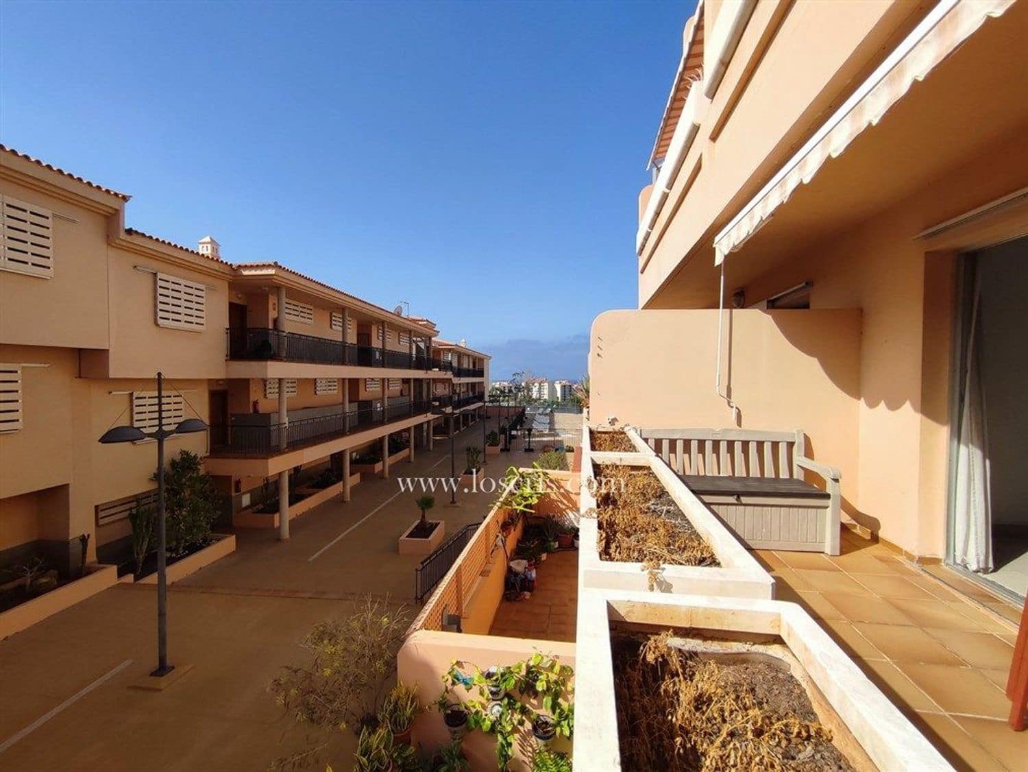 1 Zimmer Apartment zu verkaufen in Los Cristianos mit Pool Garage - 273.000 € (Ref: 9953681)