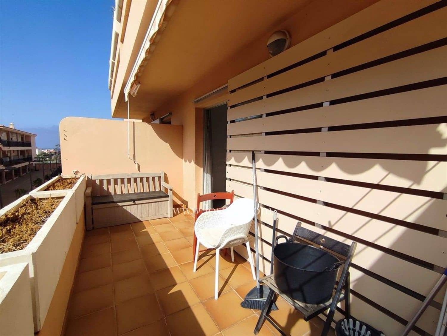 1 Zimmer Apartment zu verkaufen in Los Cristianos mit Pool Garage - 273.000 € (Ref: 9953681)