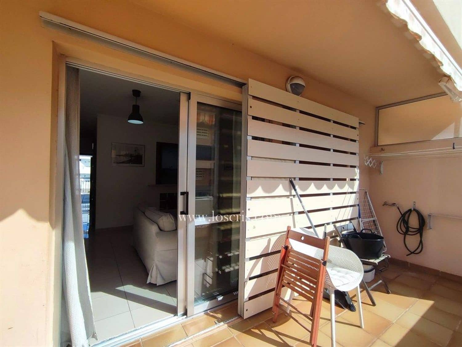 1 Zimmer Apartment zu verkaufen in Los Cristianos mit Pool Garage - 273.000 € (Ref: 9953681)