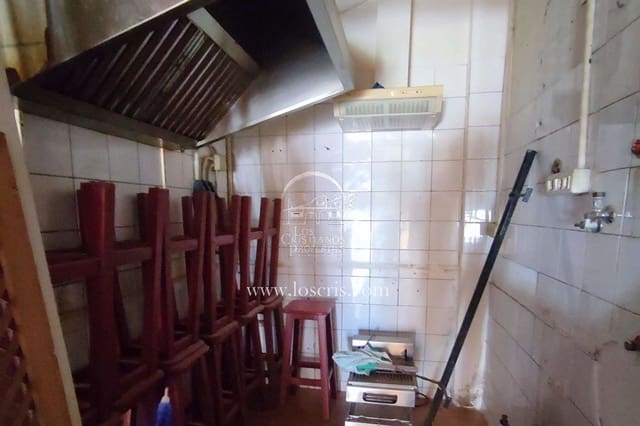 Kommersiell til salgs i Los Cristianos, Arona - € 335 000 (Ref: 9958969)