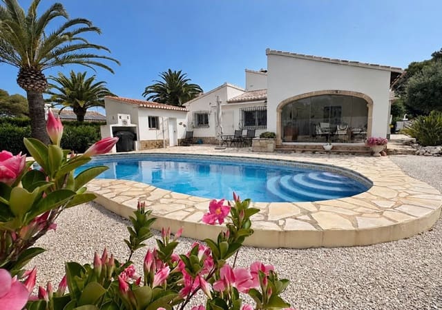 2 bedroom Villa for sale in Javea / Xàbia with pool garage - € 595,000 (Ref: 10006019)