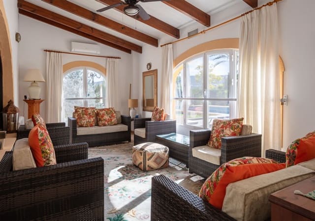 6 bedroom Villa for sale in Javea / Xàbia with pool garage - € 1,995,000 (Ref: 10015845)