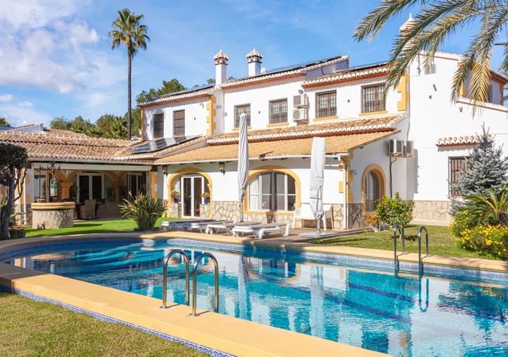 6 bedroom Villa for sale in Javea / Xabia with pool garage - € 1,995,000 (Ref: 10015845)