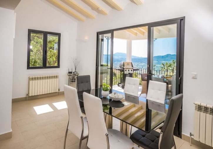 4 bedroom Villa for sale in Javea / Xabia with pool - € 795,000 (Ref: 10015853)