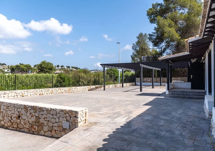 Local Comercial de 5 habitaciones en Moraira en venta con garaje - 1.600.000 € (Ref: 10015857)