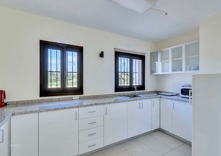 Local Comercial de 5 habitaciones en Moraira en venta con garaje - 1.600.000 € (Ref: 10015857)