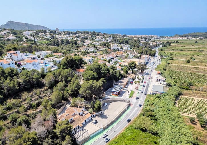 Local Comercial de 5 habitaciones en Moraira en venta con garaje - 1.600.000 € (Ref: 10015857)
