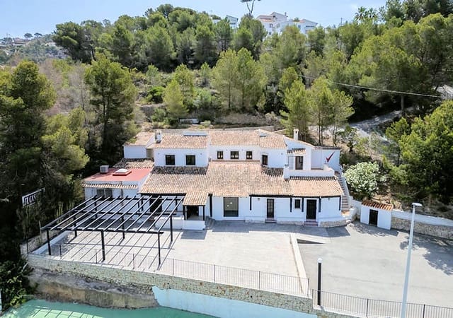 Local Comercial de 5 habitaciones en Moraira, Teulada-Moraira en venta con garaje - 1.600.000 € (Ref: 10015857)