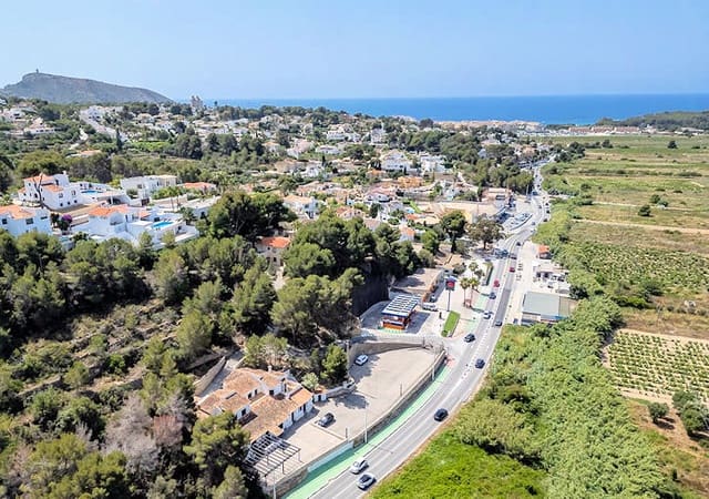 Local Comercial de 5 habitaciones en Moraira, Teulada-Moraira en venta con garaje - 1.600.000 € (Ref: 10015857)
