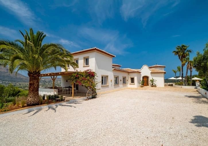 9 bedroom Villa for sale in Javea / Xabia with pool garage - € 3,950,000 (Ref: 10018075)