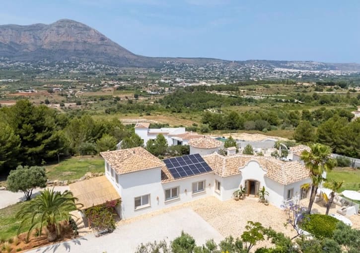 9 bedroom Villa for sale in Javea / Xabia with pool garage - € 3,950,000 (Ref: 10018075)