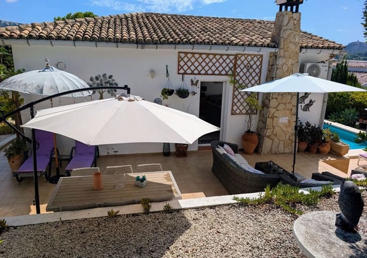 3 slaapkamer Villa te koop in Moraira met zwembad garage - € 699.000 (Ref: 10021308)