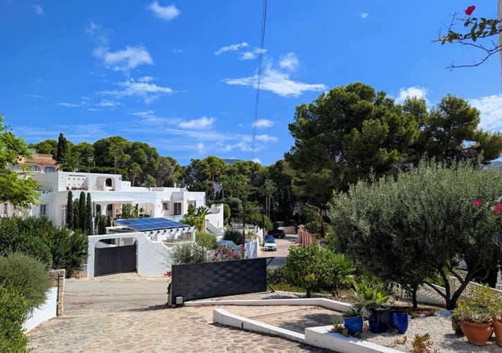 3 slaapkamer Villa te koop in Moraira met zwembad garage - € 699.000 (Ref: 10021308)