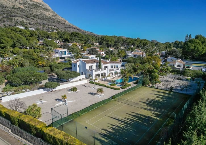 5 bedroom Villa for sale in Javea / Xabia with pool garage - € 1,695,000 (Ref: 10024571)