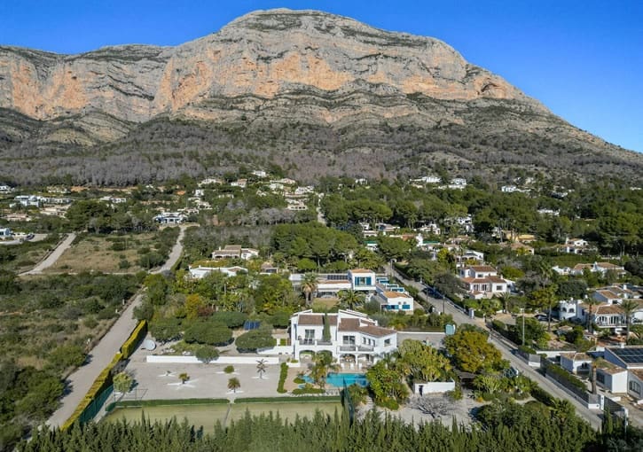 5 bedroom Villa for sale in Javea / Xabia with pool garage - € 1,695,000 (Ref: 10024571)