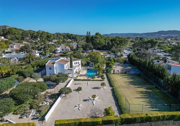 5 bedroom Villa for sale in Javea / Xabia with pool garage - € 1,695,000 (Ref: 10024571)