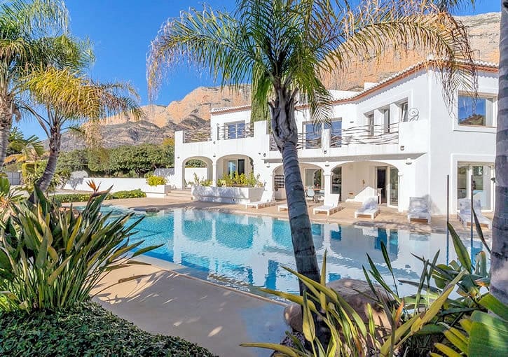 5 bedroom Villa for sale in Javea / Xabia with pool garage - € 1,695,000 (Ref: 10024571)