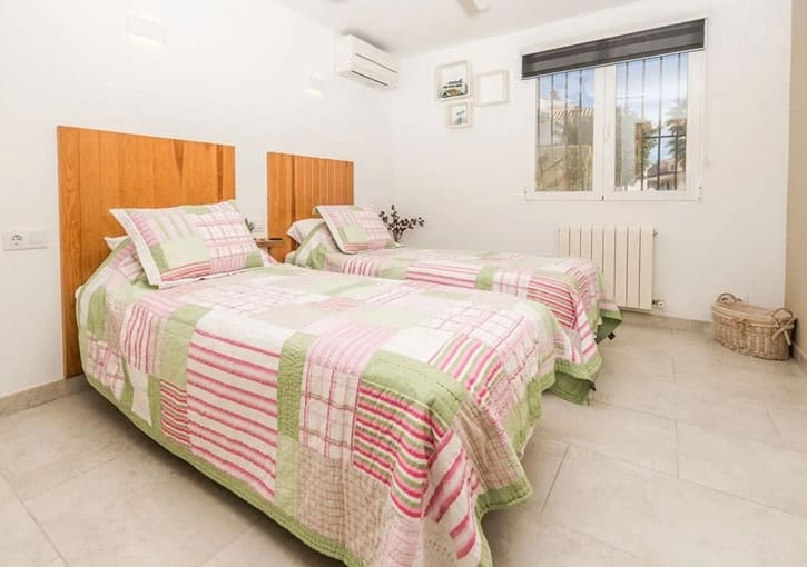 4 bedroom Villa for sale in Javea / Xabia with pool garage - € 1,075,000 (Ref: 10035685)
