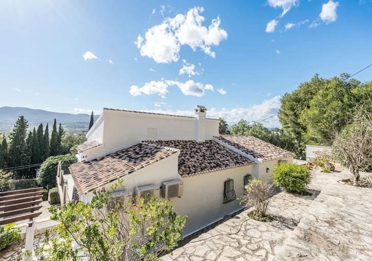 4 bedroom Villa for sale in Javea / Xabia with pool garage - € 1,075,000 (Ref: 10035685)