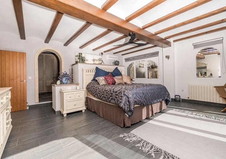 4 bedroom Villa for sale in Javea / Xabia with pool garage - € 1,075,000 (Ref: 10035685)
