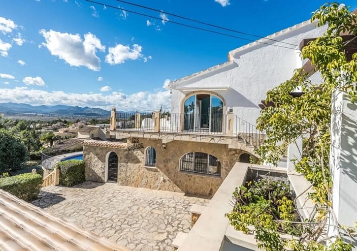 4 bedroom Villa for sale in Javea / Xabia with pool garage - € 1,075,000 (Ref: 10035685)