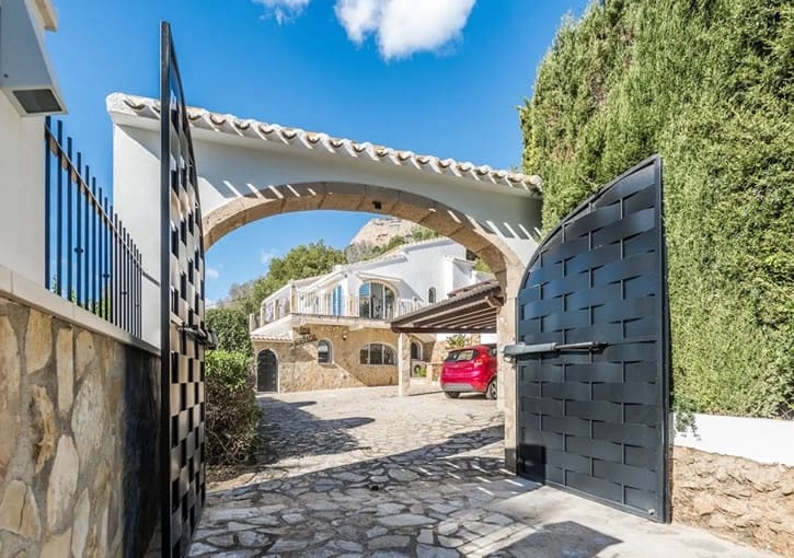 4 bedroom Villa for sale in Javea / Xabia with pool garage - € 1,075,000 (Ref: 10035685)