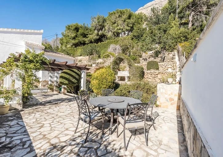 4 bedroom Villa for sale in Javea / Xabia with pool garage - € 1,075,000 (Ref: 10035685)