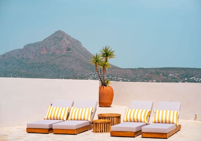 7 bedroom Villa for sale in Javea / Xàbia with pool garage - € 2,900,000 (Ref: 10035687)