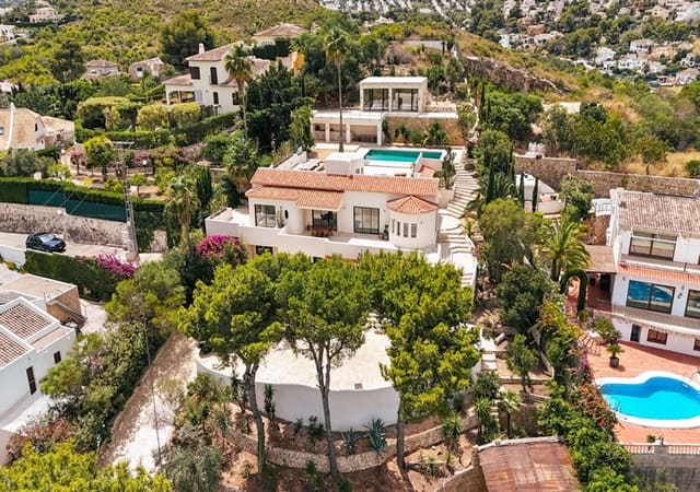 7 bedroom Villa for sale in Javea / Xàbia with pool garage - € 2,900,000 (Ref: 10035687)