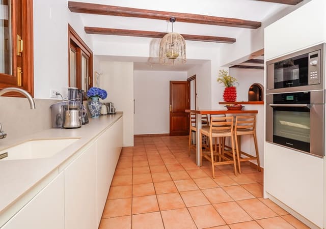 4 bedroom Villa for sale in Javea / Xàbia with pool garage - € 1,395,000 (Ref: 10037731)