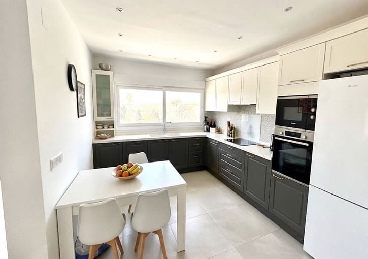 6 chambre Villa/Maison à vendre à Javea / Xabia avec piscine garage - 850 000 € (Ref: 10060876)