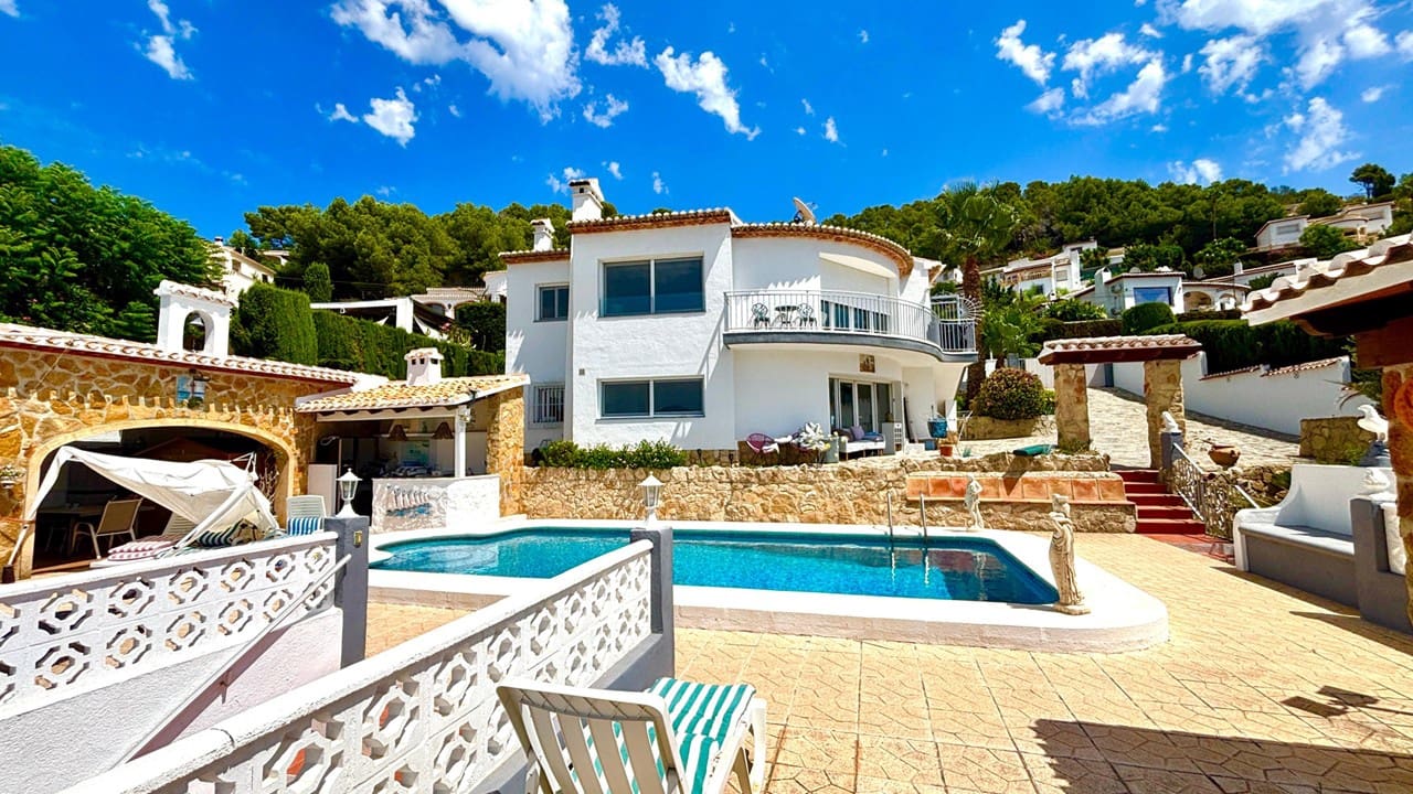 6 chambre Villa/Maison à vendre à Javea / Xabia avec piscine garage - 850 000 € (Ref: 10060876)