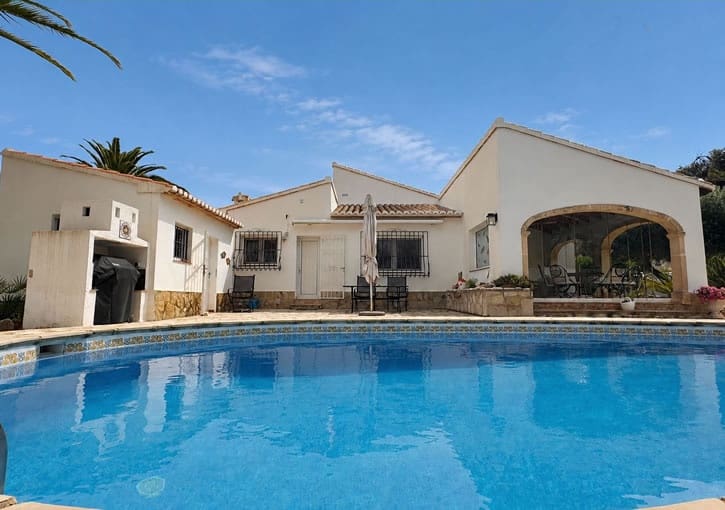 2 chambre Villa/Maison à vendre à Javea / Xabia avec piscine garage - 595 000 € (Ref: 10070171)