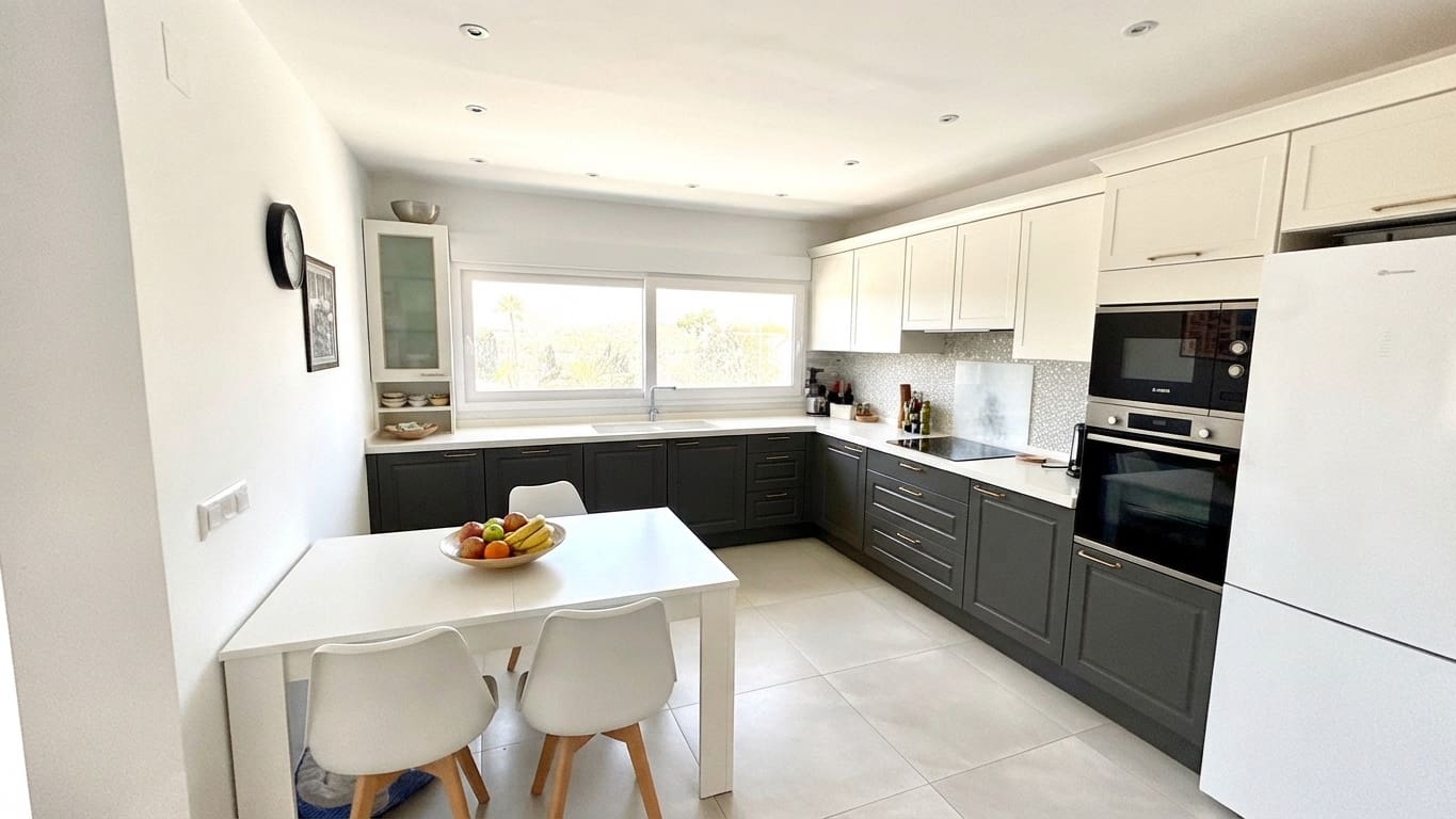 6 chambre Villa/Maison à vendre à Javea / Xabia avec piscine garage - 850 000 € (Ref: 10082137)
