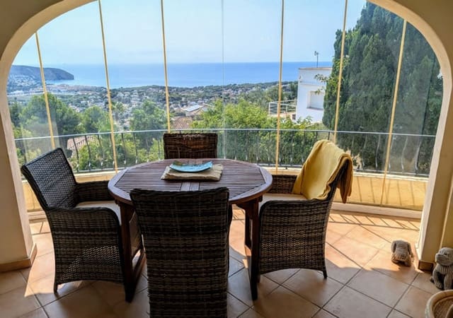 4 sovrum Villa till salu i Moraira, Teulada-Moraira med pool garage - 849 000 € (Ref: 10100752)