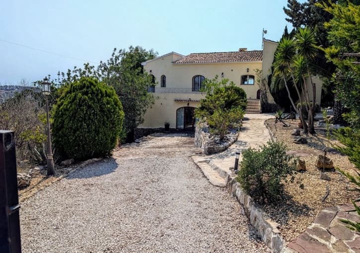 4 sovrum Villa till salu i Moraira med pool garage - 849 000 € (Ref: 10100752)