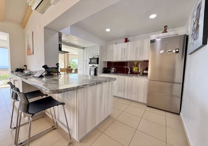 5 bedroom Villa for sale in Javea / Xabia with pool garage - € 1,325,000 (Ref: 10125267)