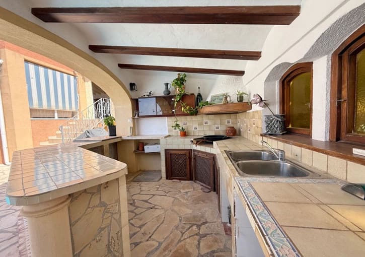 5 bedroom Villa for sale in Javea / Xabia with pool garage - € 1,325,000 (Ref: 10125267)