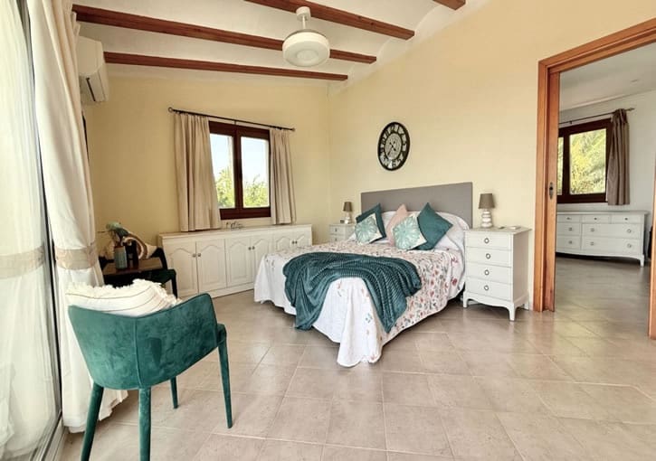 5 bedroom Villa for sale in Javea / Xabia with pool garage - € 1,325,000 (Ref: 10125267)