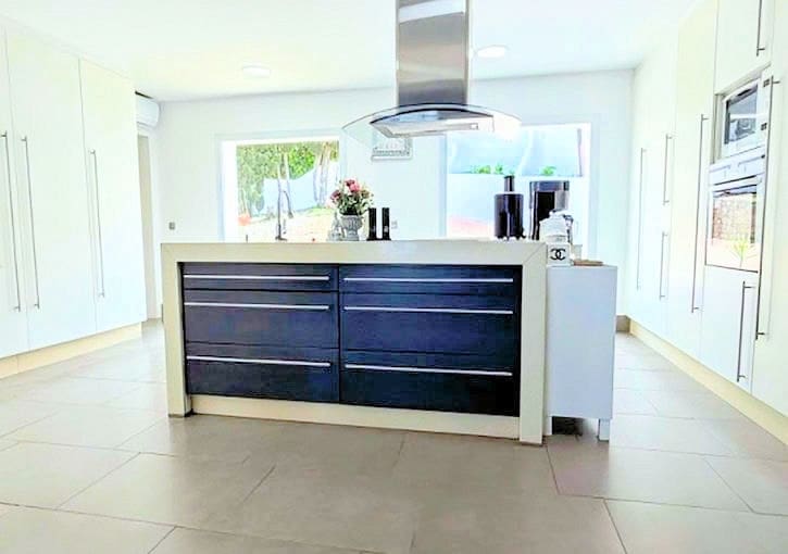 5 bedroom Villa for sale in Javea / Xabia with pool garage - € 1,499,000 (Ref: 10132904)