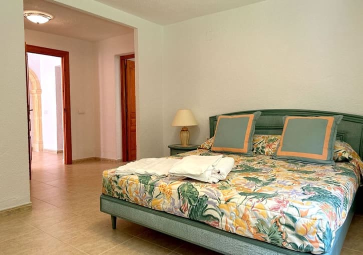 5 bedroom Villa for sale in Javea / Xabia with pool garage - € 1,175,000 (Ref: 10132907)