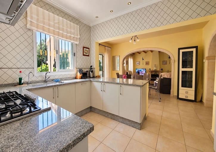 3 sypialnia Willa na sprzedaż w Javea / Xabia z basenem garażem - 750 000 € (Ref: 10136654)