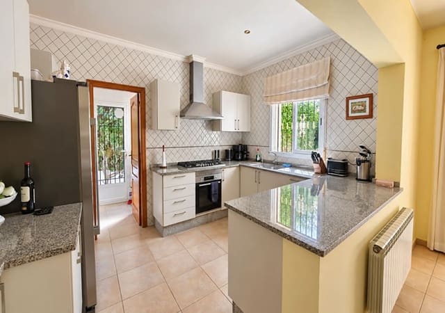 3 sypialnia Willa na sprzedaż w Javea / Xàbia z basenem garażem - 750 000 € (Ref: 10136654)